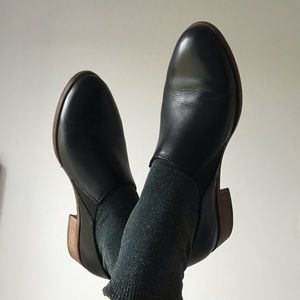 Black leather short booties made in Spain sz 9